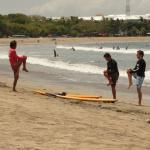 Bali - Prima lezione di  surf in Kuta beach